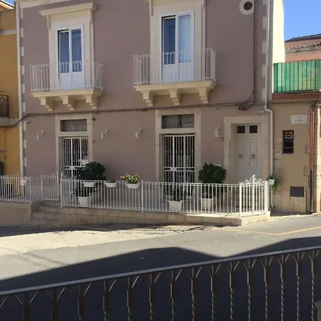 Emily House Apartment Pozzallo Exterior photo