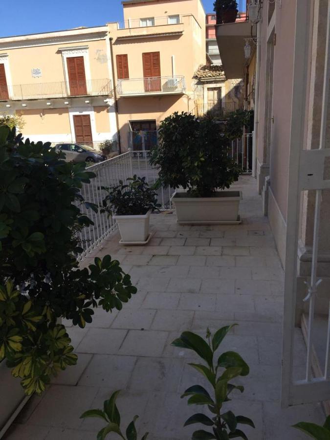 Emily House Apartamento Pozzallo